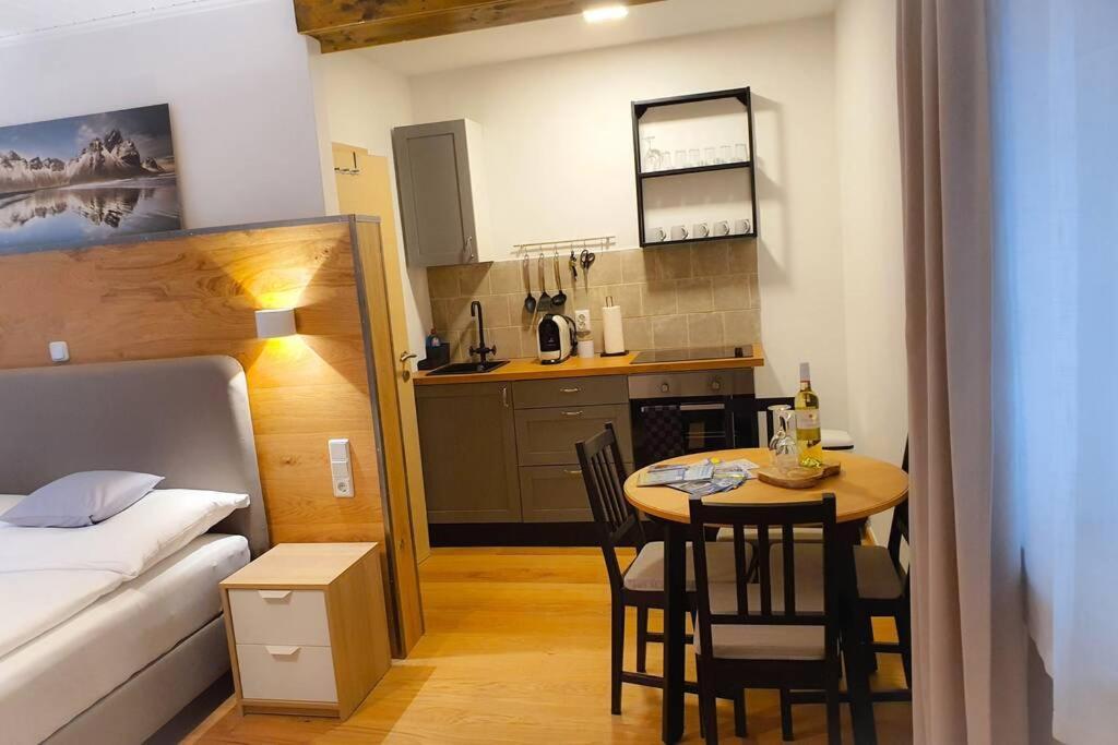 Tiny Kozma Apartment 보덴스도르프 외부 사진